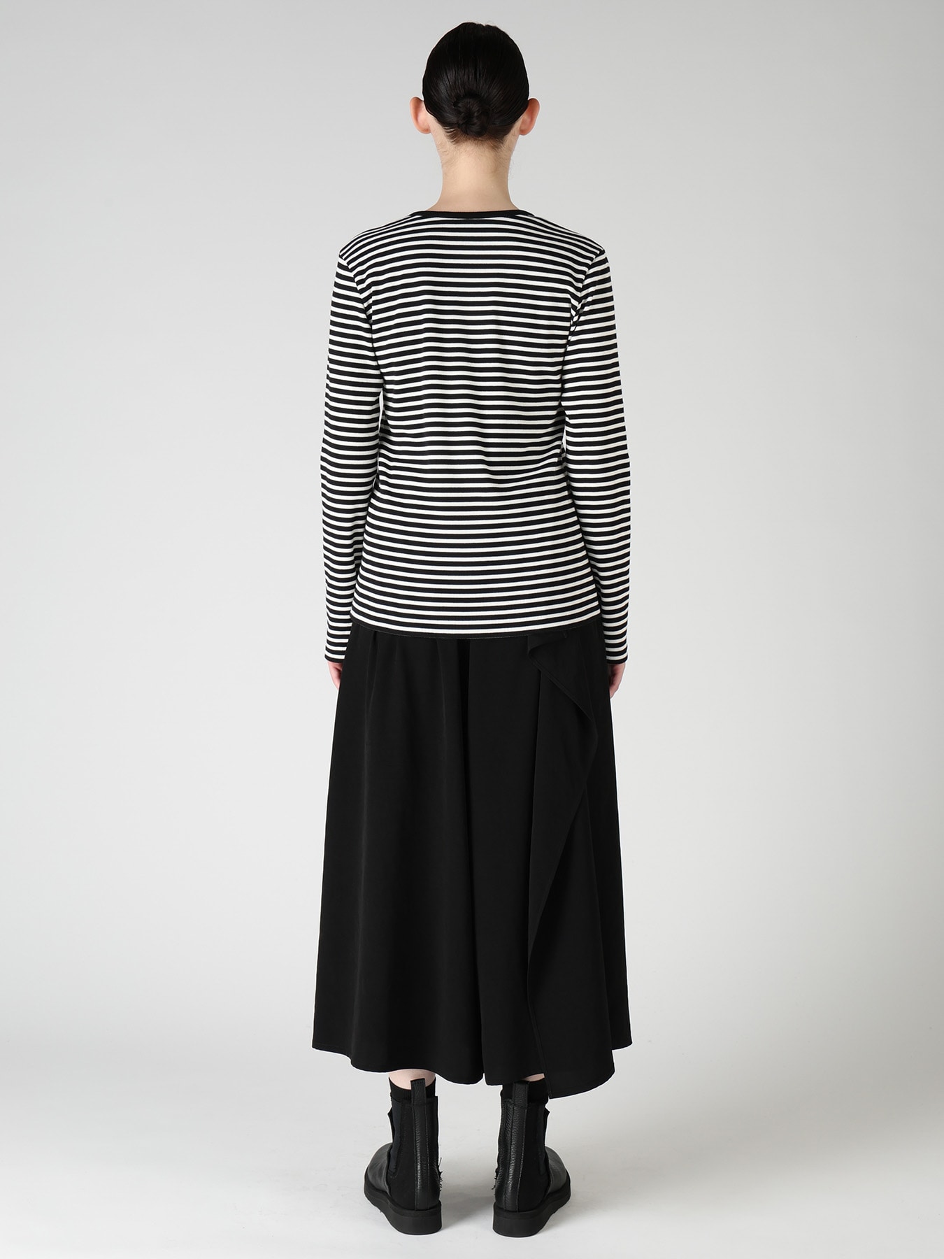 STRIPE RIB ROUND NECK LONG SLEEVE T-SHIRT
