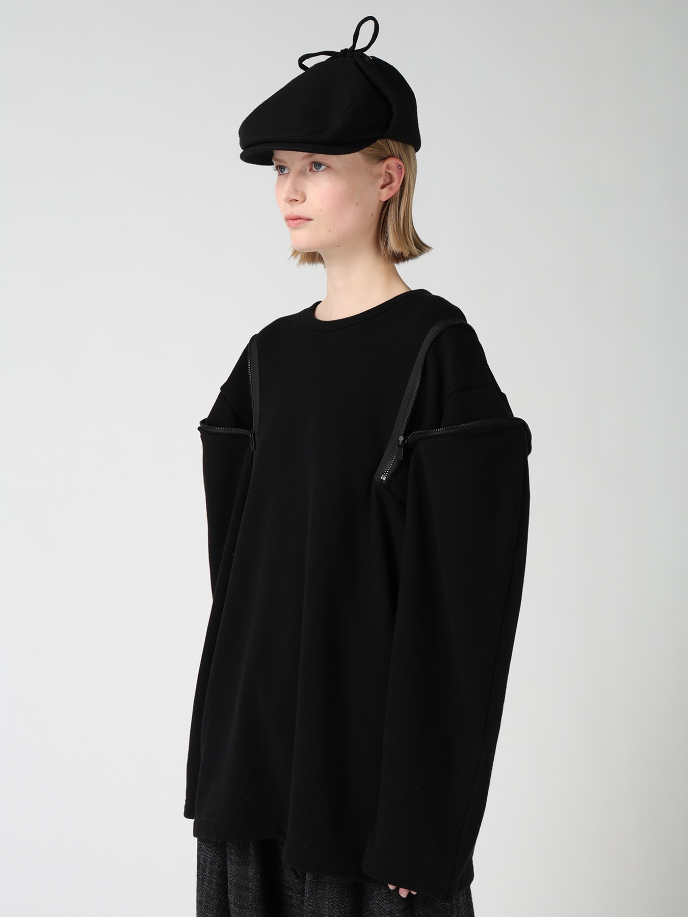 FRENCH TERRY SHOULDER ZIP PULLOVER