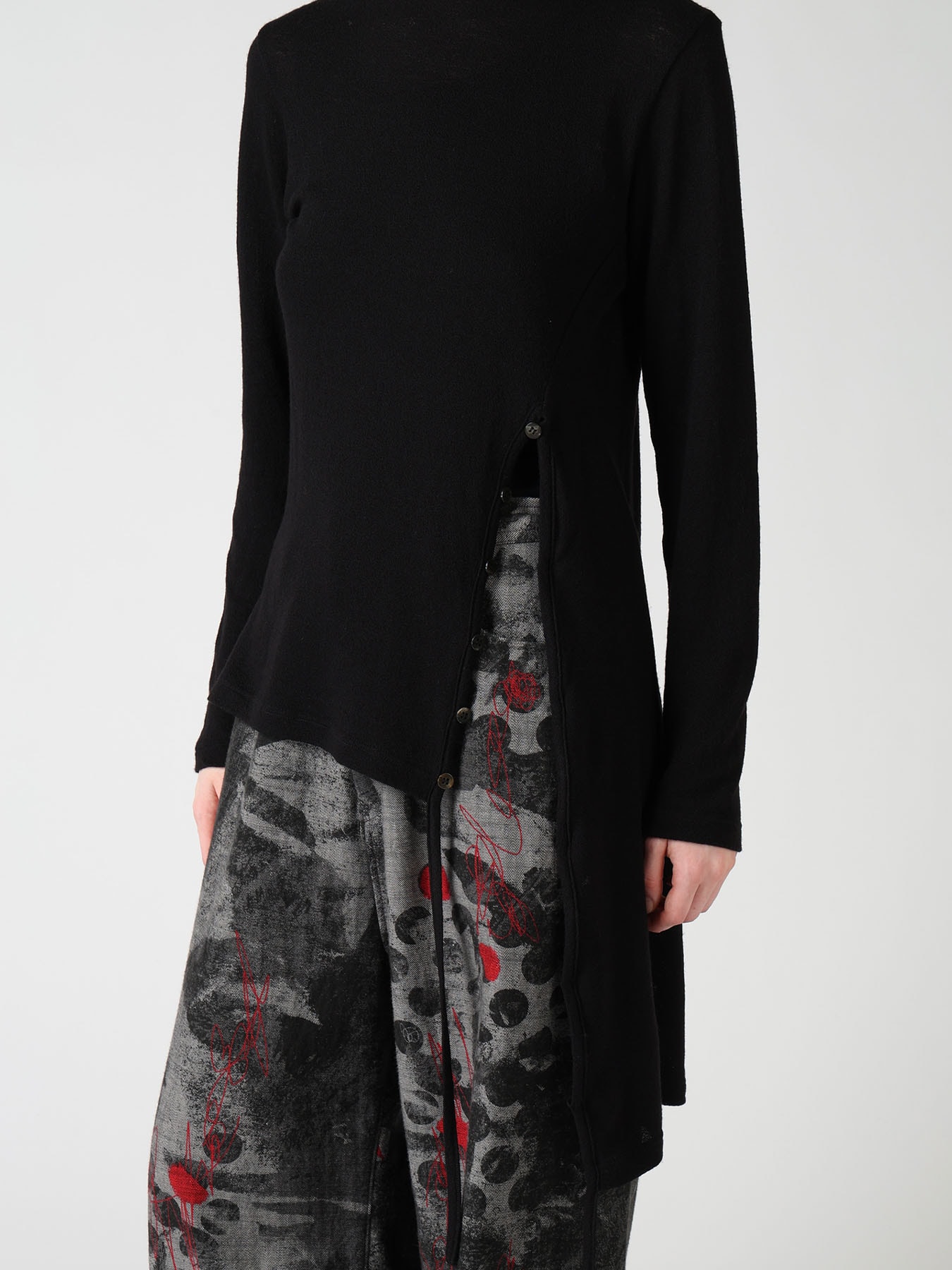 WOOL/SILK CREPE DRAPE SIDE DRAPE T-SHIRT