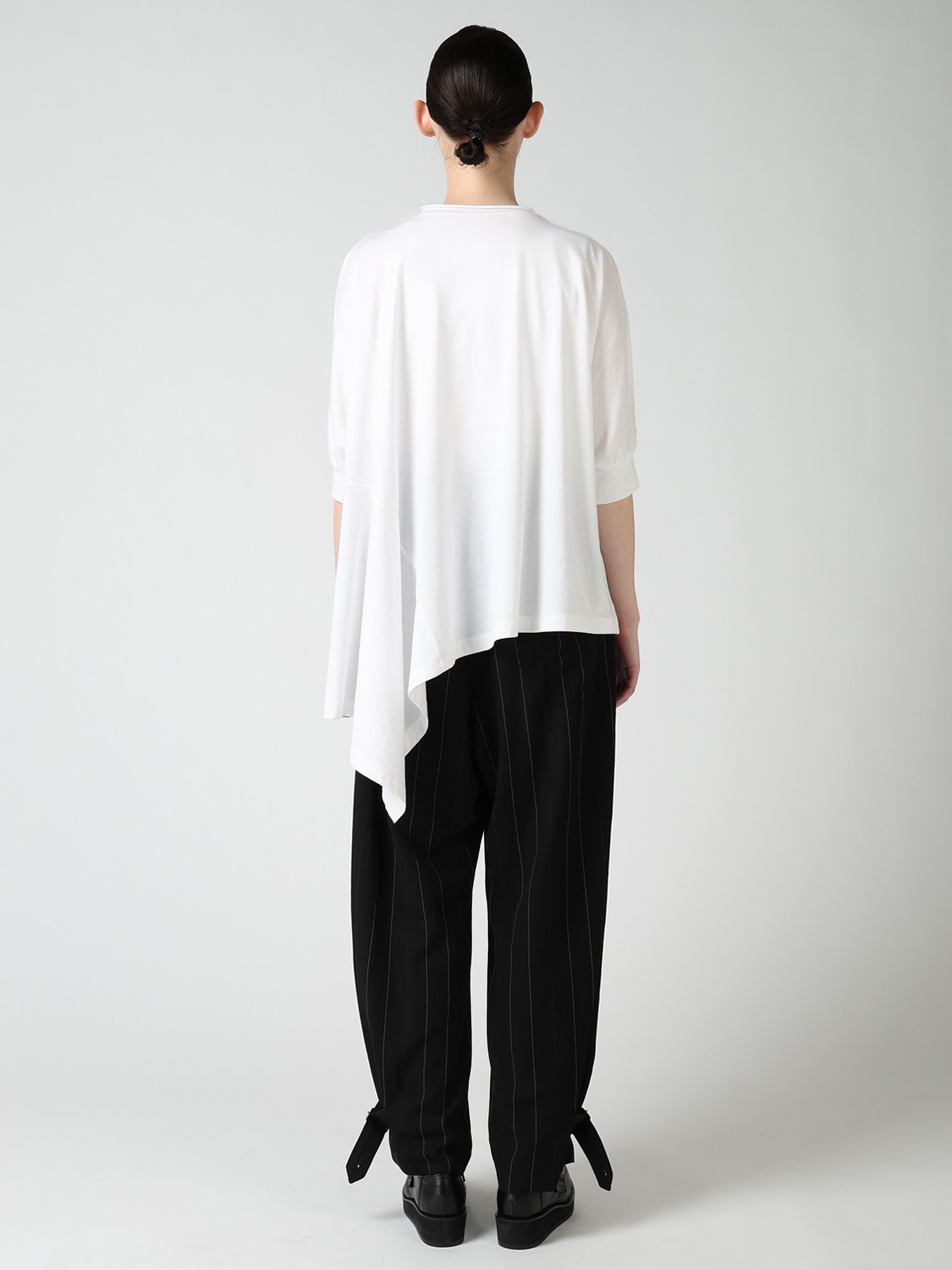 ATELIER PIGMENT PRINTED ASYMMETRIC DOLMAN SLEEVE T-SHIRT