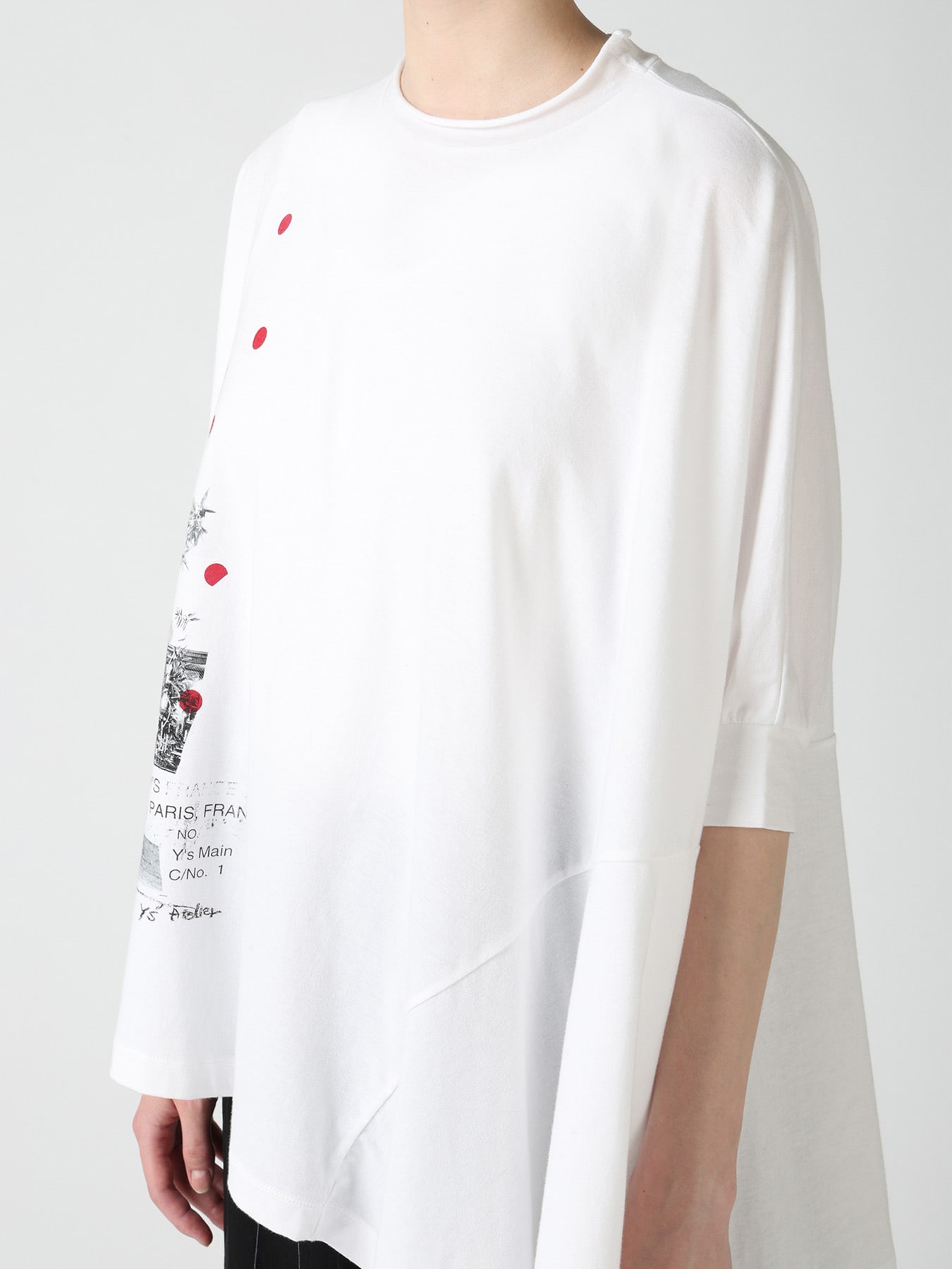 ATELIER PIGMENT PRINTED ASYMMETRIC DOLMAN SLEEVE T-SHIRT