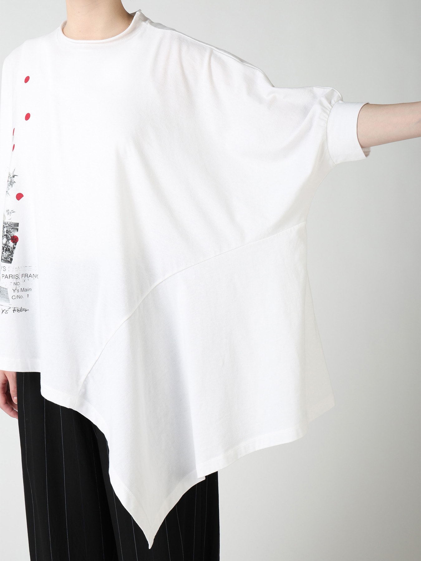 ATELIER PIGMENT PRINTED ASYMMETRIC DOLMAN SLEEVE T-SHIRT