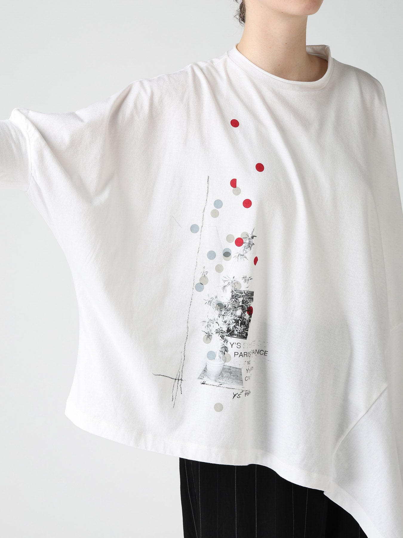 ATELIER PIGMENT PRINTED ASYMMETRIC DOLMAN SLEEVE T-SHIRT