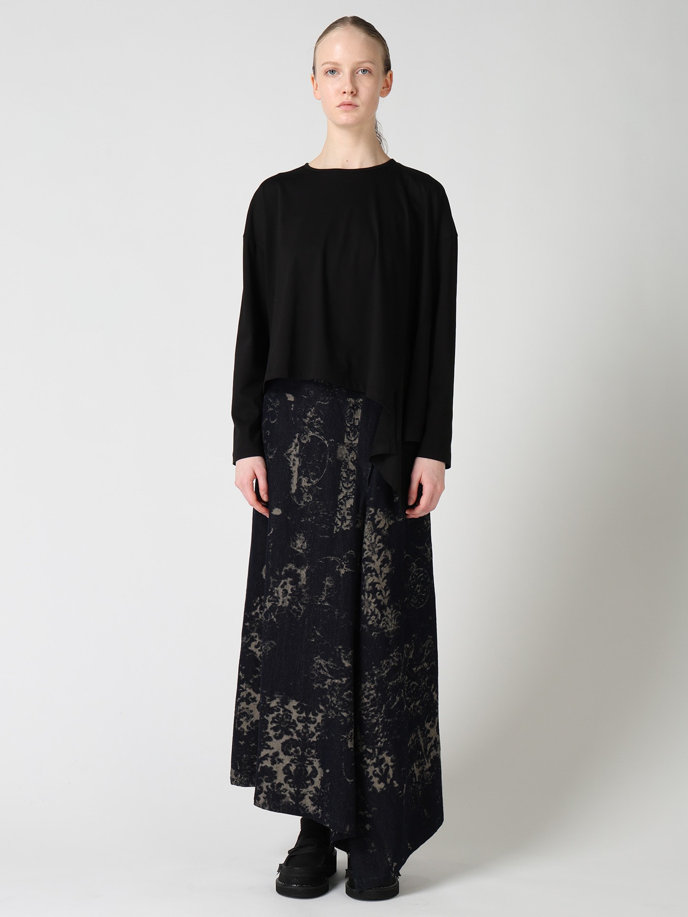 SUVIN JERSEY ASYMMETRIC ROUND NECK T-SHIRT