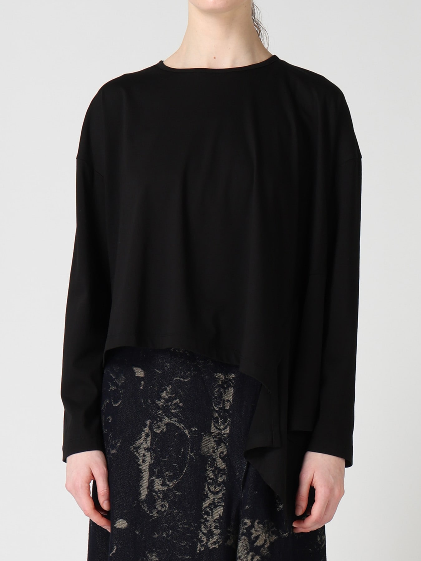 SUVIN JERSEY ASYMMETRIC ROUND NECK T-SHIRT