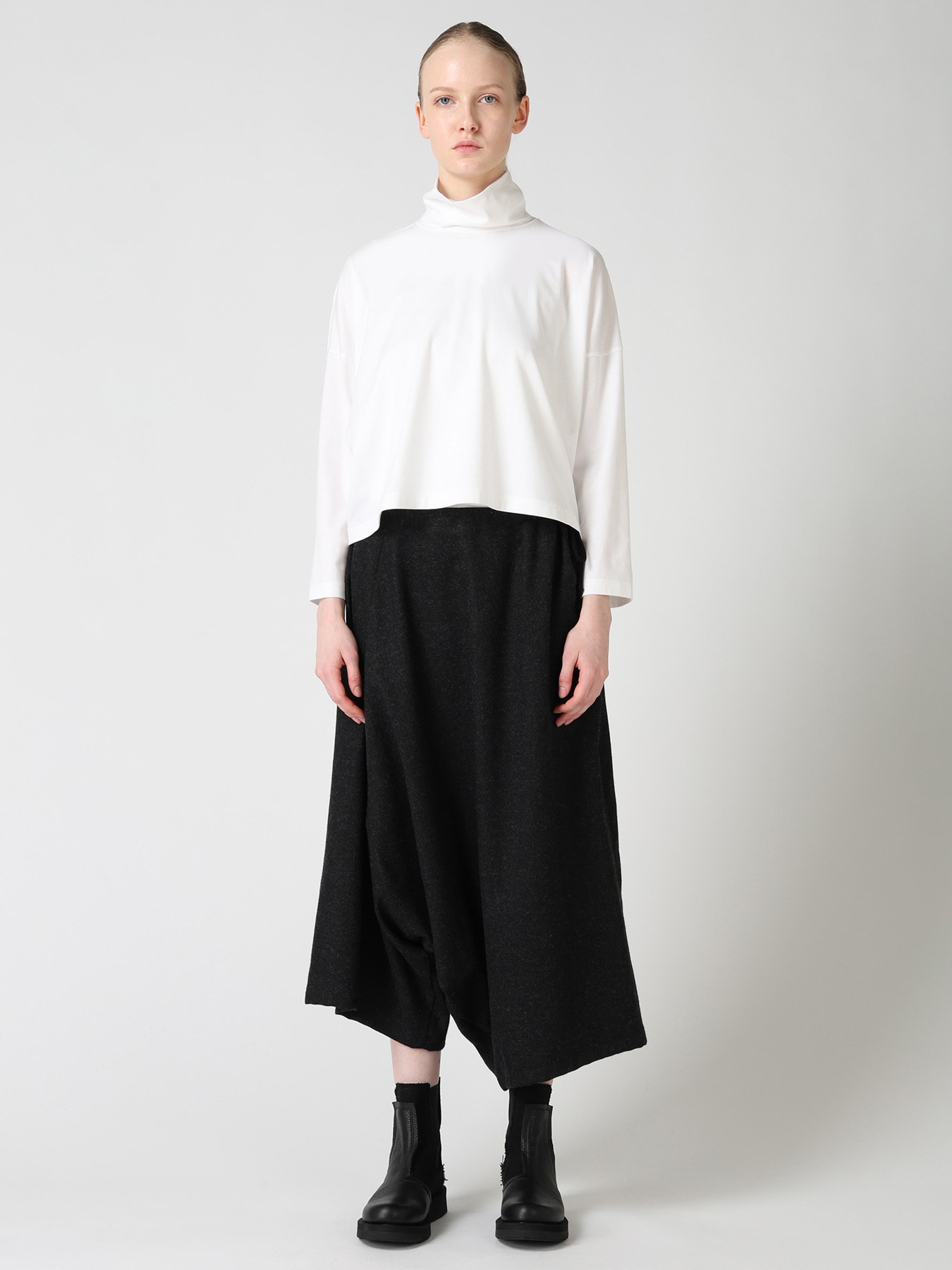SUVIN JERSEY SHORT HIGH NECK T-SHIRT