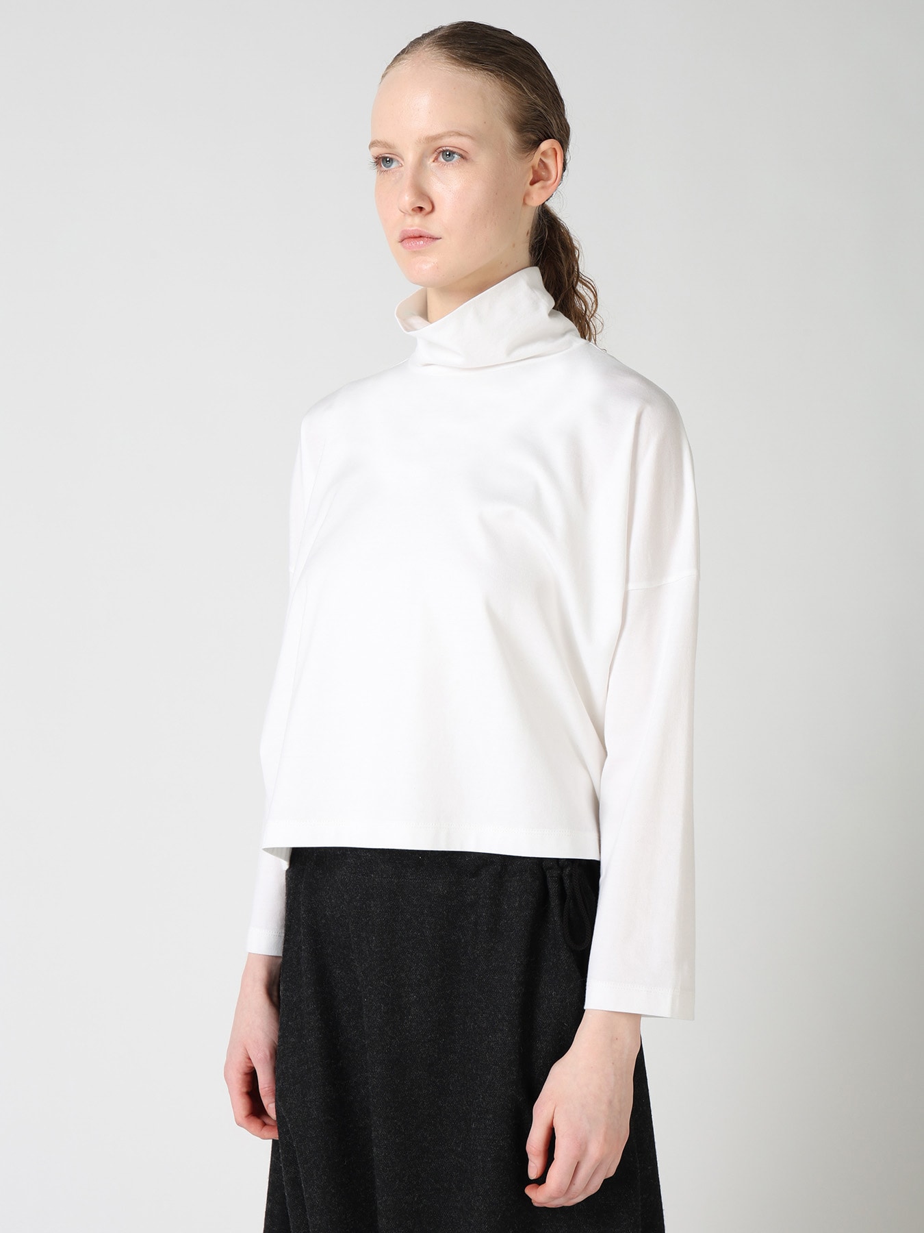 SUVIN JERSEY SHORT HIGH NECK T-SHIRT