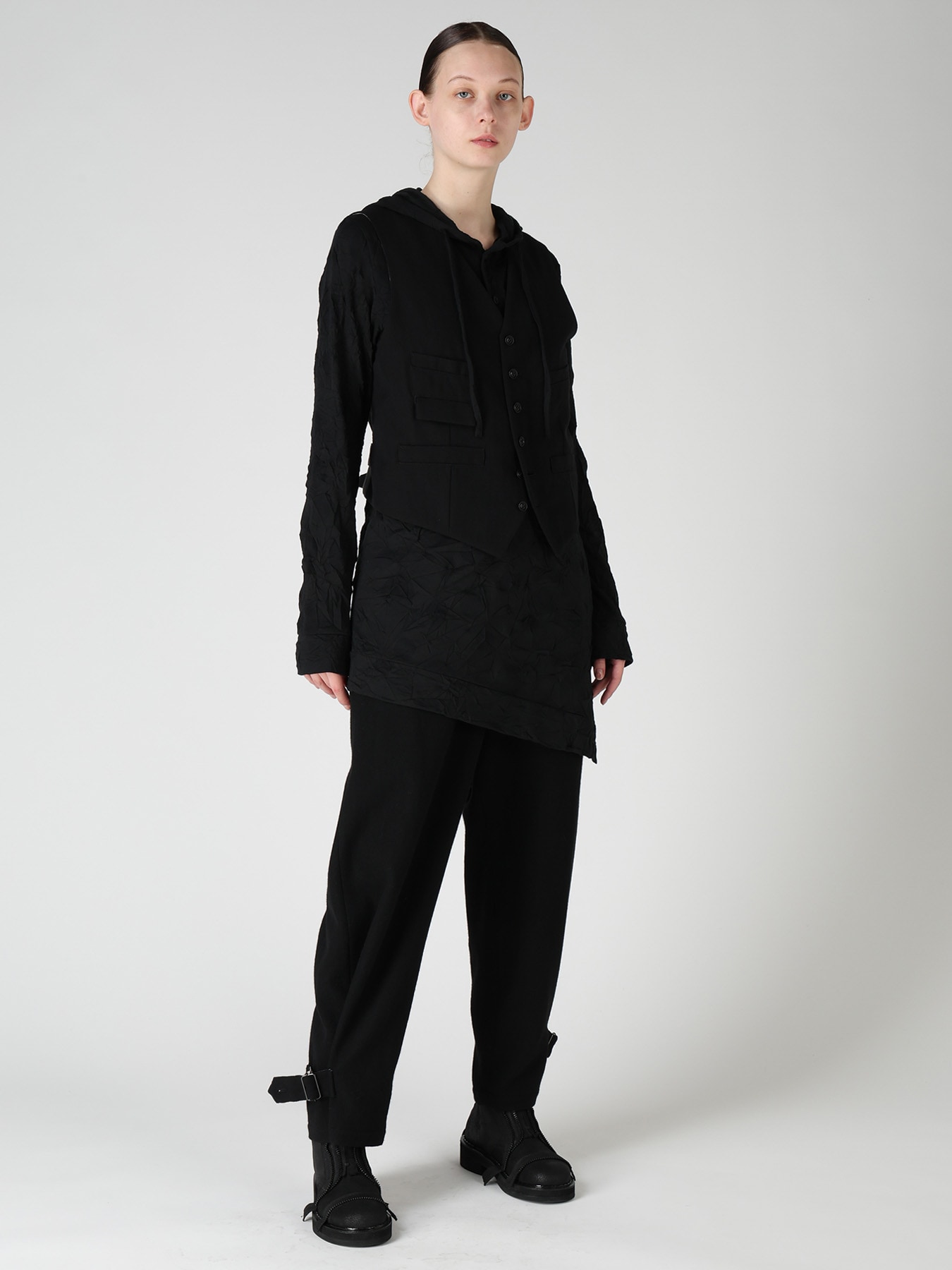 HERRINGBONE COLLARLESS VEST