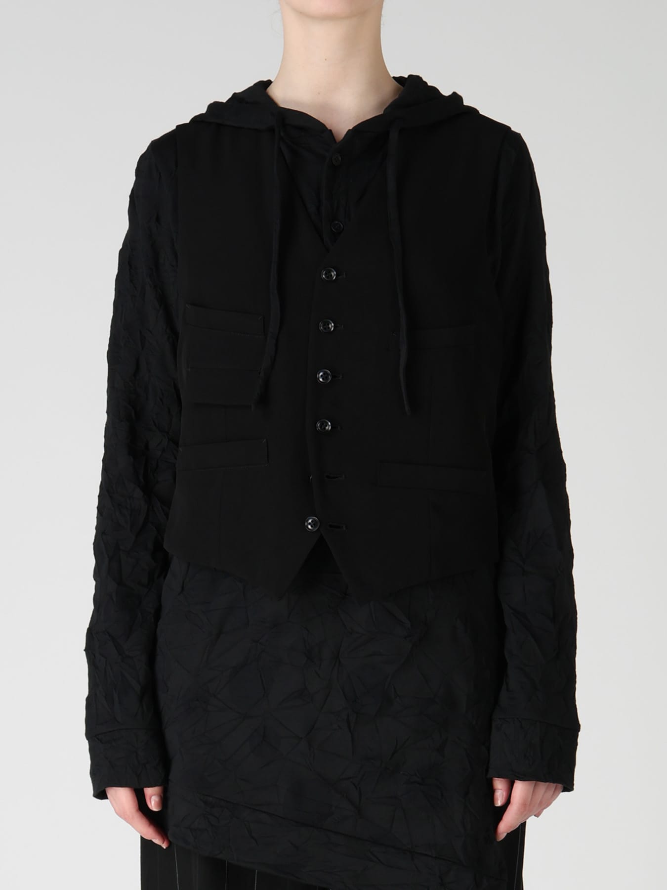 TA/PE CREPE DE CHINE COLLARLESS VEST