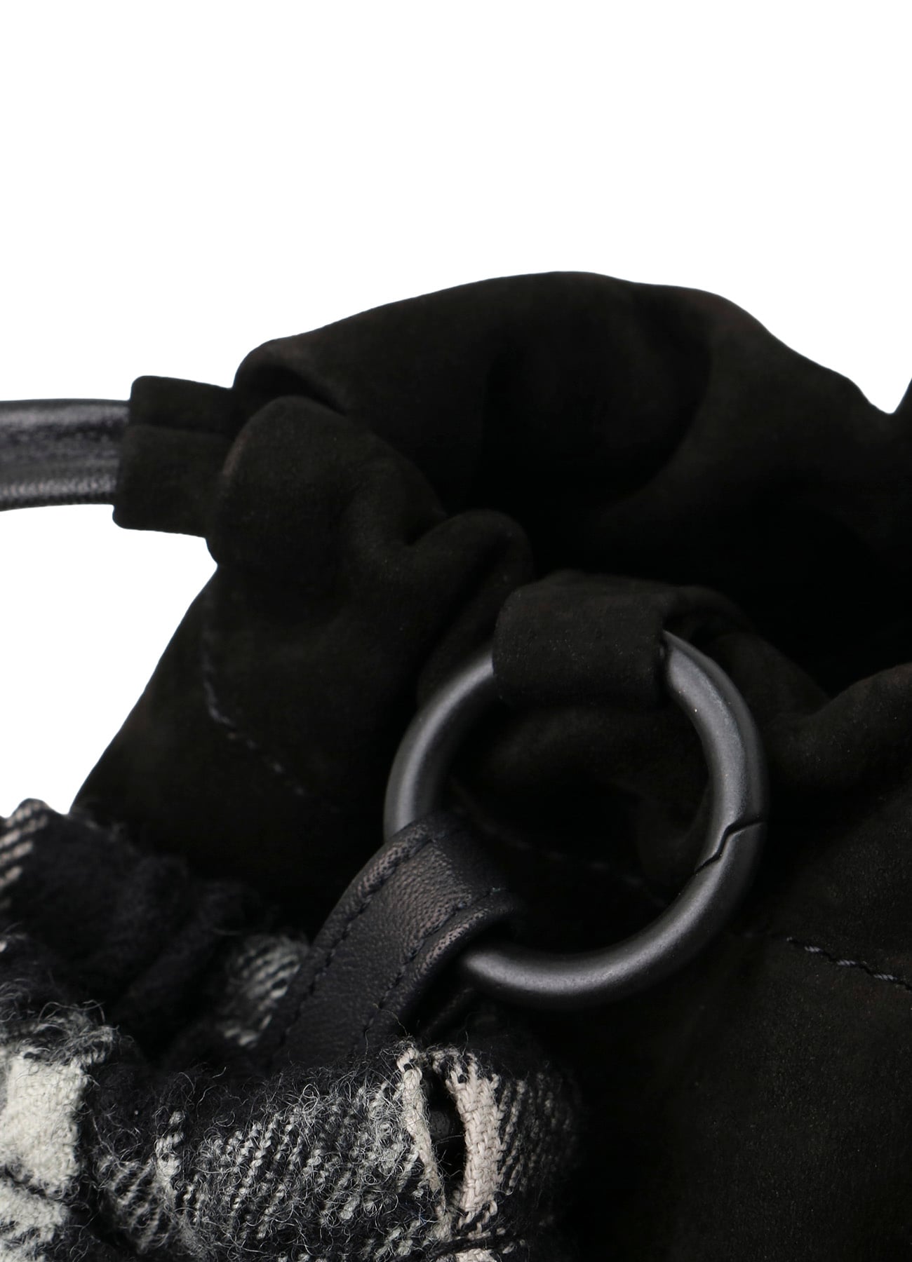 LEATHER STRING LEATHER POUCH