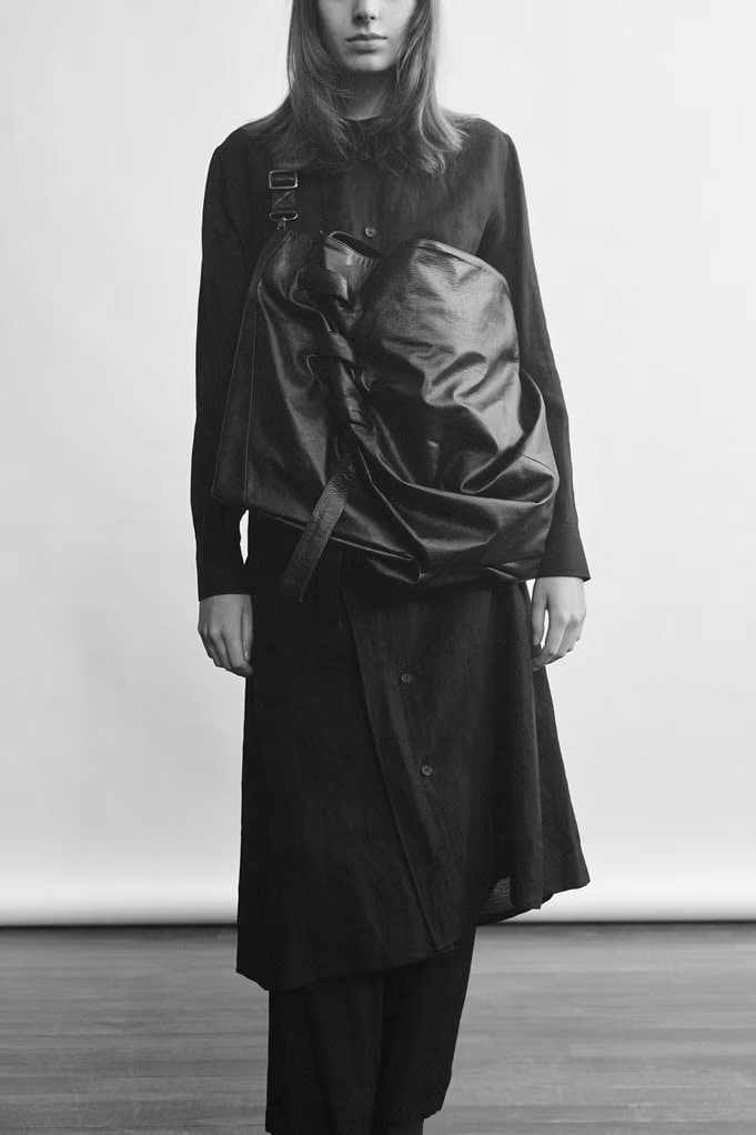 discord Yohji Yamamoto
2025-26 A/W COLLECTION